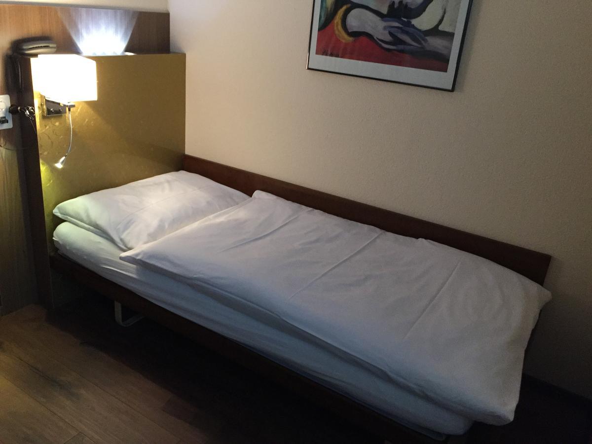 Zys Hotel Веттінген Екстер'єр фото